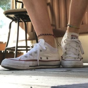white low top converse allstars